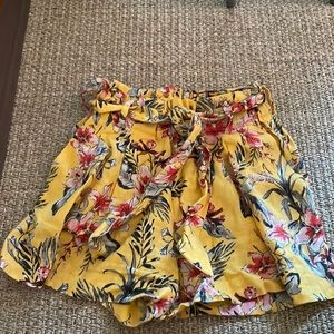 Zara high waisted yellow floral shorts size s